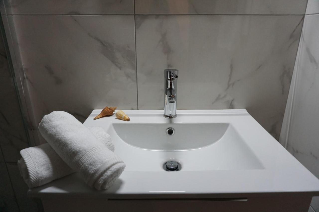 Afrodite'S Apartment Афіни Екстер'єр фото